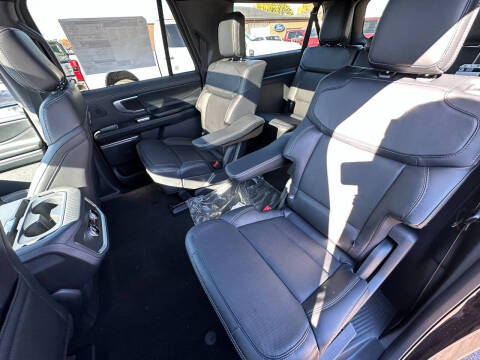 2025 Ford Expedition MAX Platinum