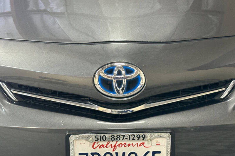 2014 Toyota Prius v