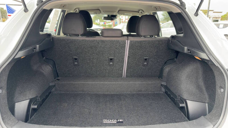 2022 Nissan Rogue Sport S