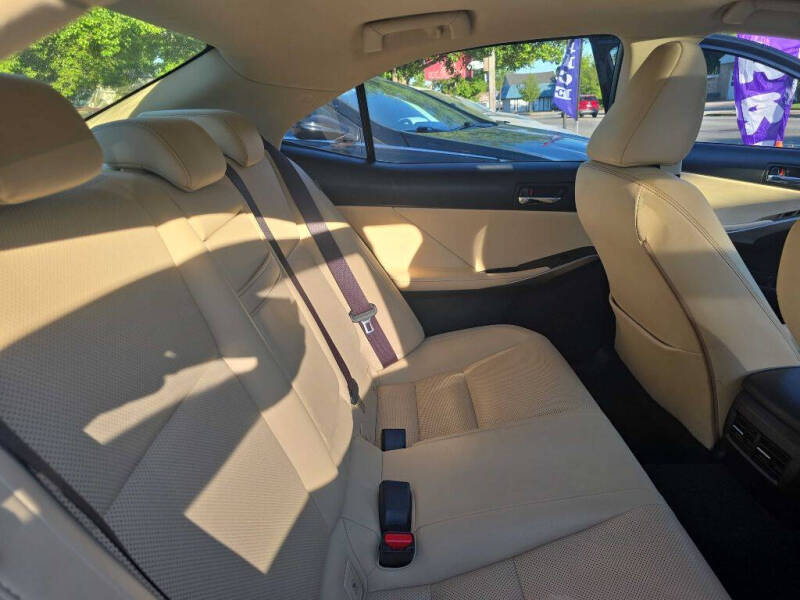 2016 Lexus IS 300