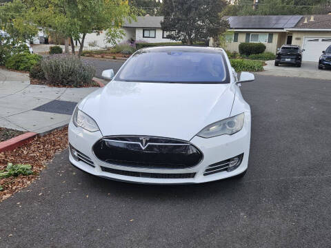 2015 Tesla Model S 85