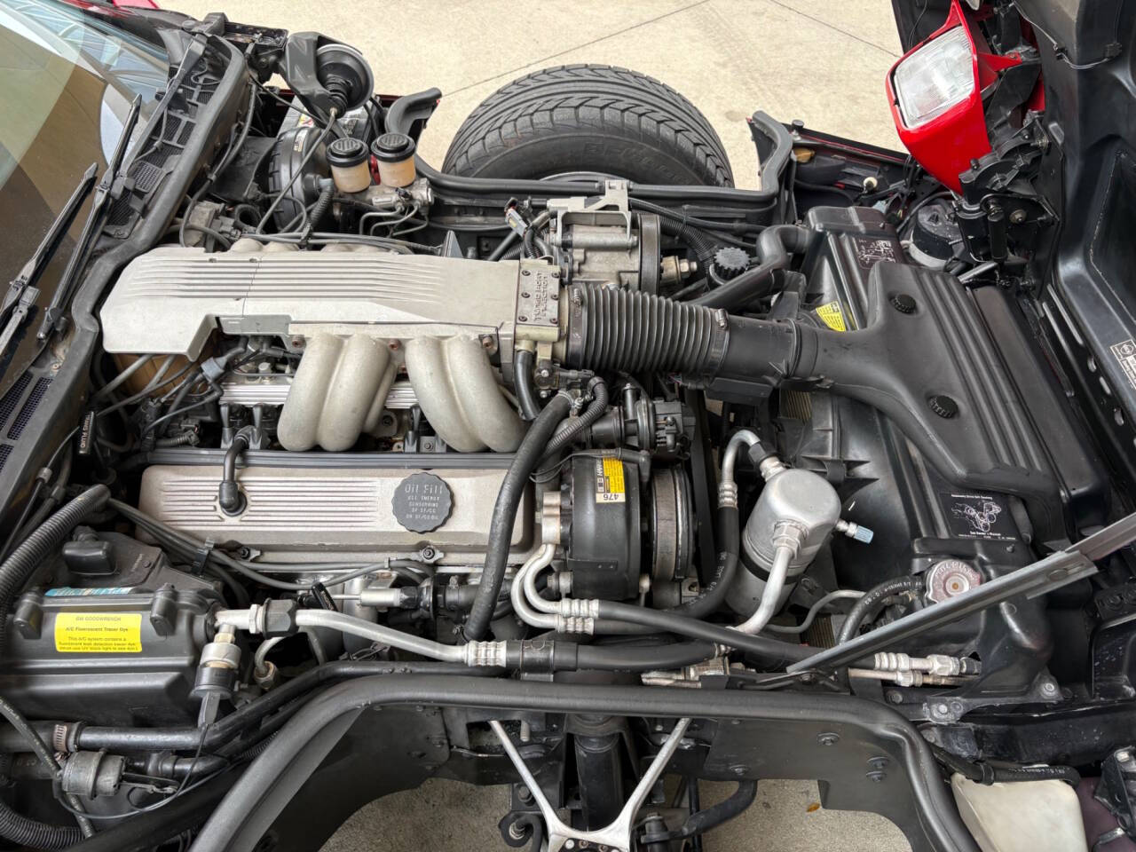 1985 Chevrolet Corvette 35
