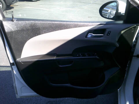 2016 Chevrolet Sonic LT Auto