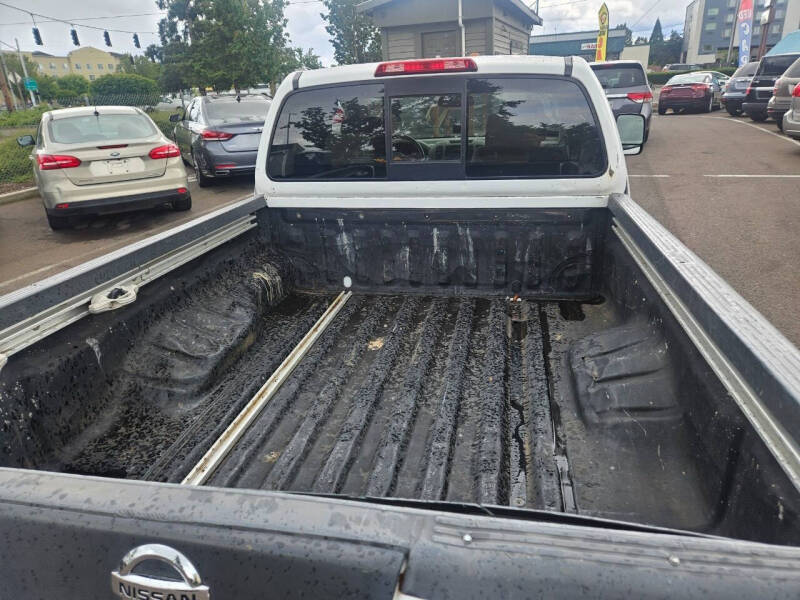 2005 Nissan Frontier LE