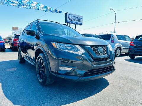 2018 Nissan Rogue for sale at J. Tyler Auto LLC in Evansville IN