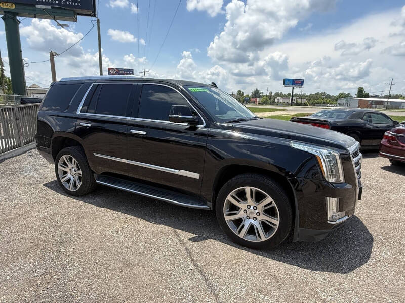 2017 Cadillac Escalade Luxury