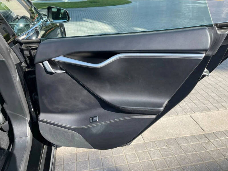 2017 Tesla Model S 75