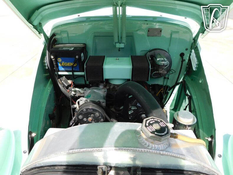1939 Pontiac Silver Streak