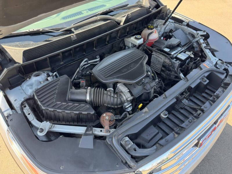 2017 GMC Acadia SLE-2