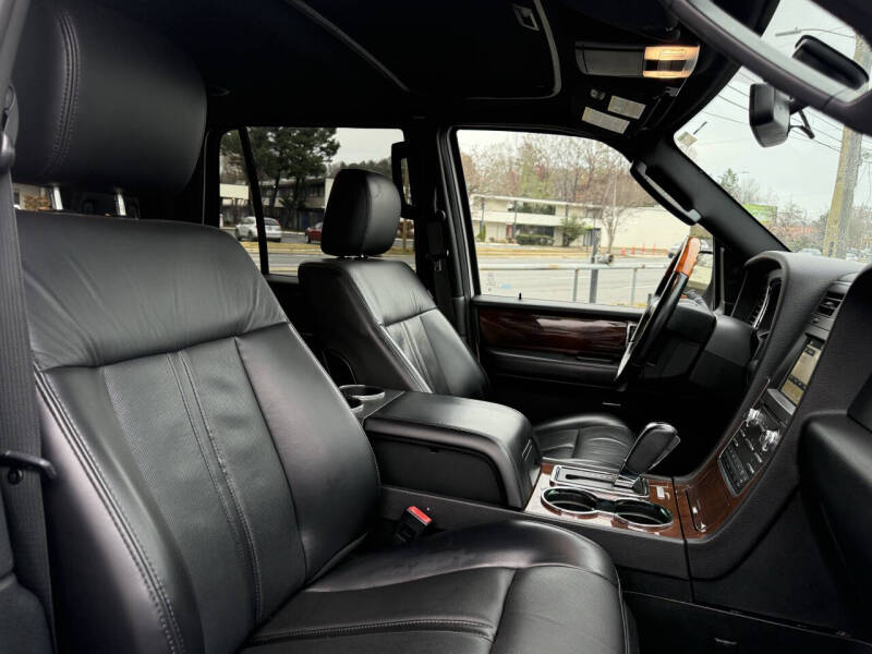 2017 Lincoln Navigator L Select