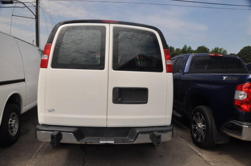 2019 GMC Savana 2500