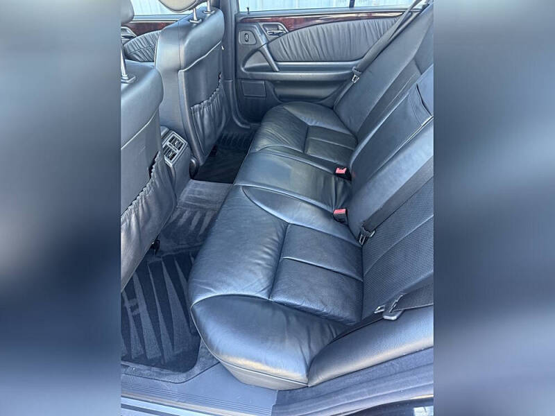 1996 Mercedes-Benz E-Class E 320