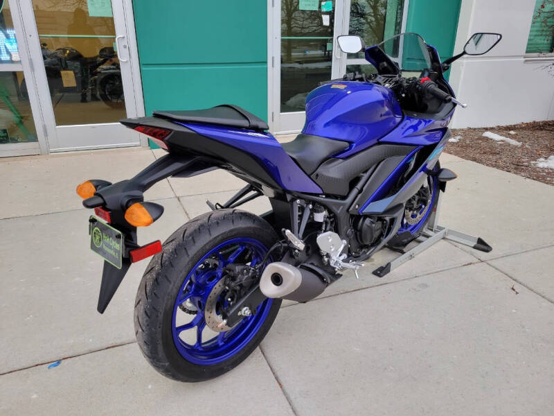 2024 Yamaha YZF-R3