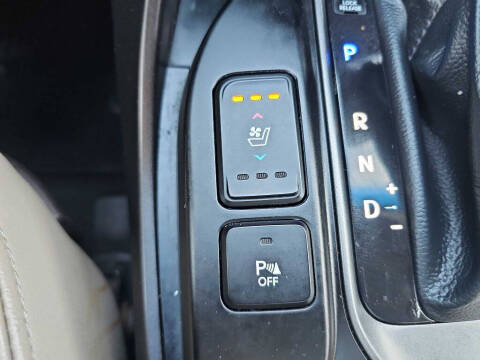 2016 Hyundai Santa Fe SE