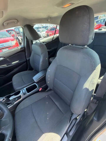 2017 Chevrolet Cruze LT Auto