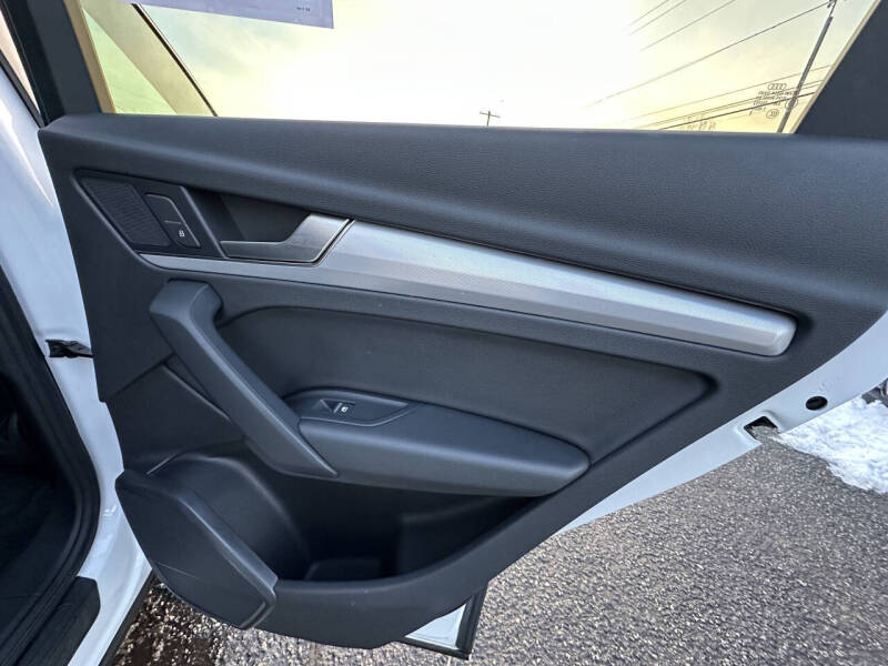 2018 Audi Q5 2.0T quattro Premium Plus