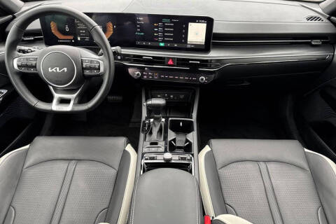 2025 Kia K5