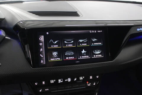 2023 Audi e-tron GT quattro Prestige