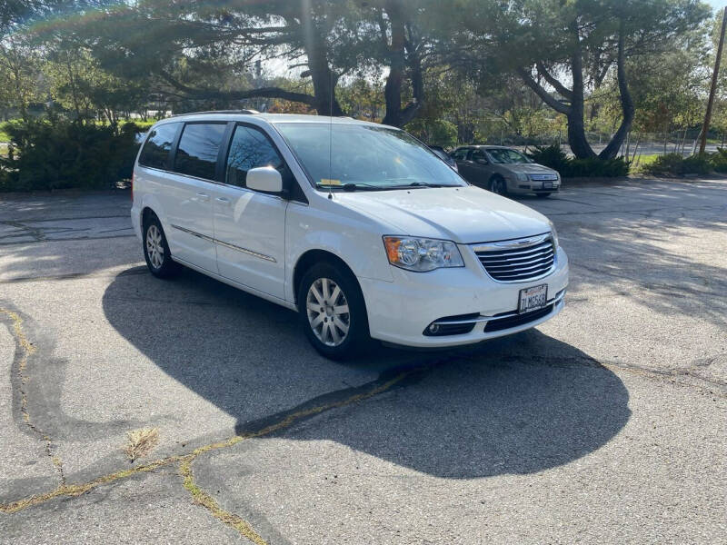 2015 Chrysler Town and Country for sale at Integrity HRIM Corp in Atascadero CA