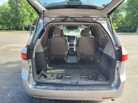 2015 Toyota Sienna XLE 7-Passenger