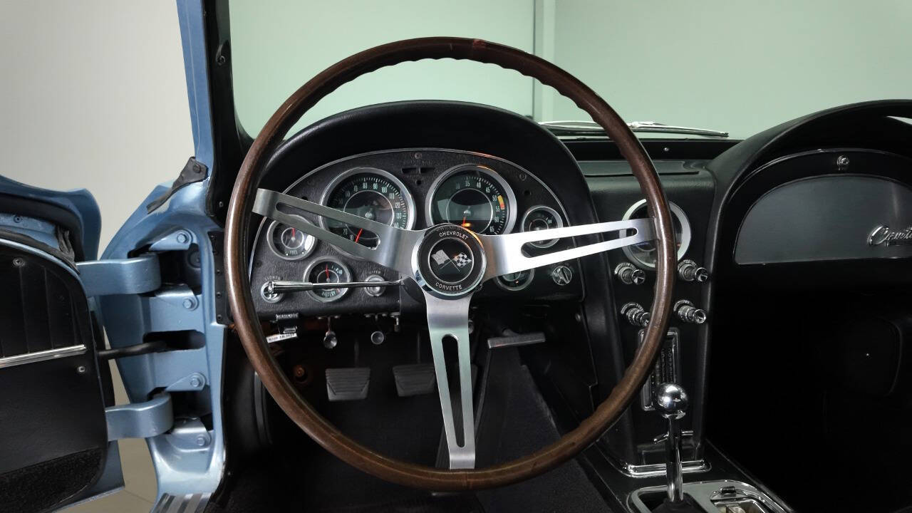 1964 Chevrolet Corvette 37