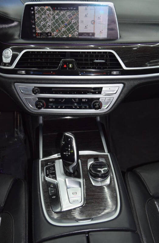 2018 BMW 7 Series 750i