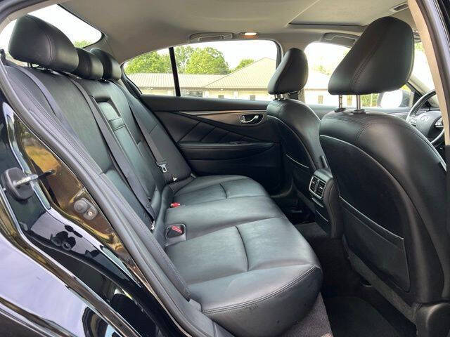 InfinitiQ5020