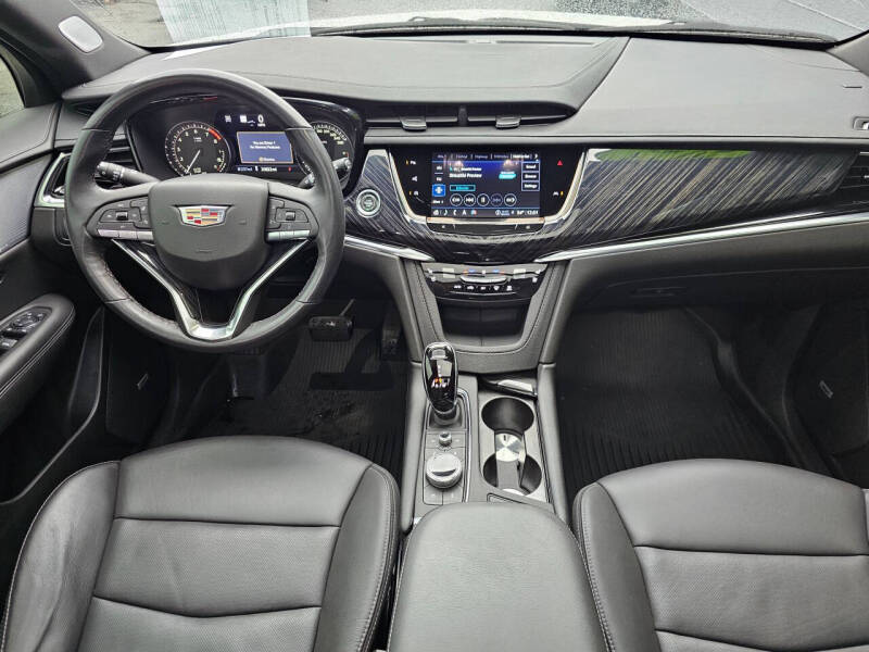 2023 Cadillac XT6 Premium Luxury
