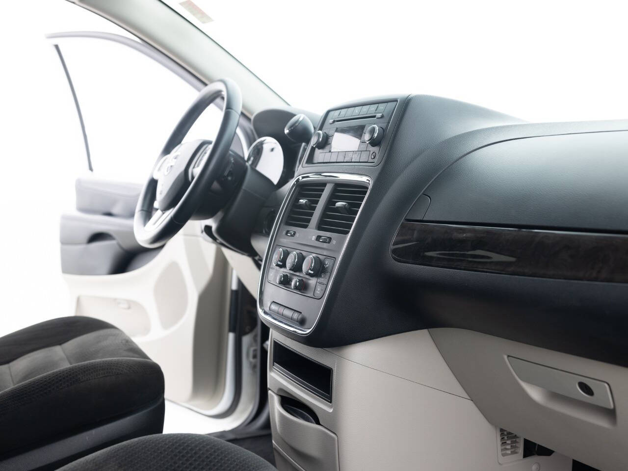 Used Car 2016 Dodge Grand Caravan  Se 4dr Mini Van For Sale Under $10,000 In Coal City, Illinois