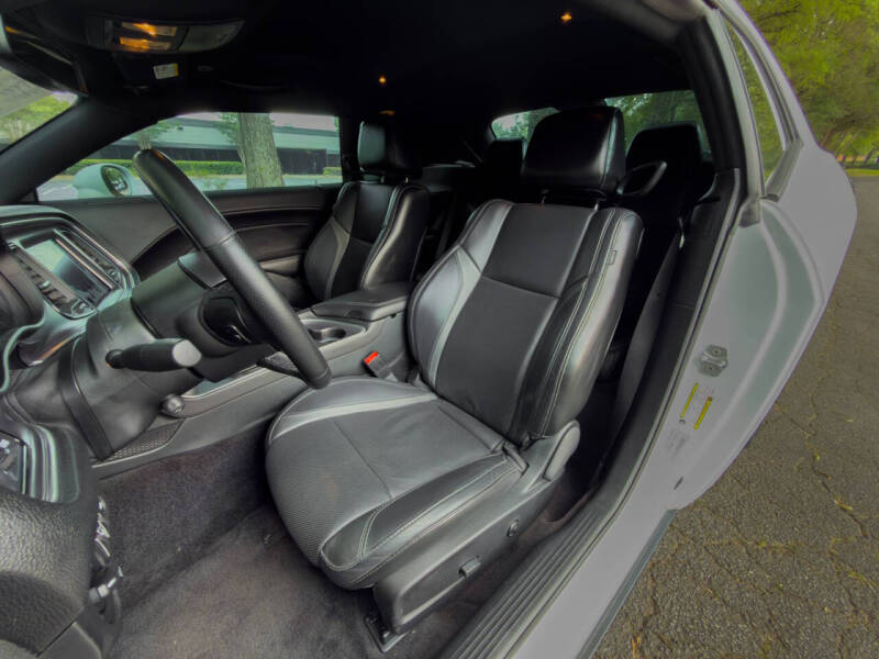 2017 Dodge Challenger