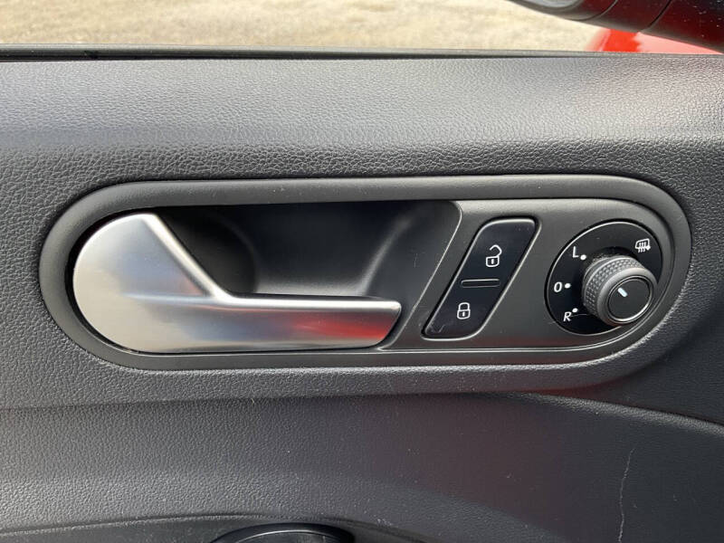 2018 Volkswagen Beetle 2.0T S