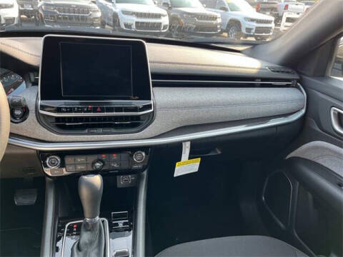 2025 Jeep Compass Sport