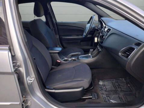 2014 Chrysler 200 Touring