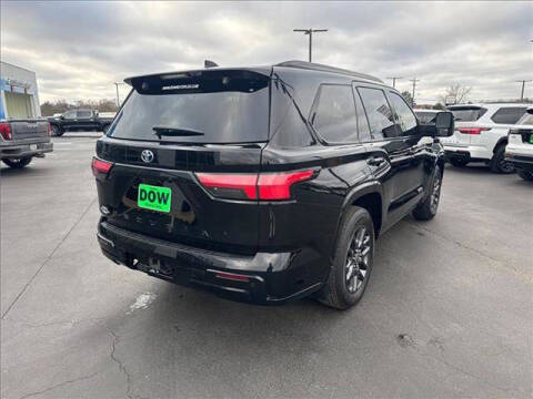 2023 Toyota Sequoia SR5
