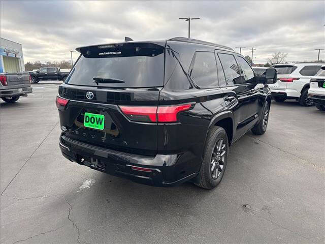 2023 Toyota Sequoia SR5