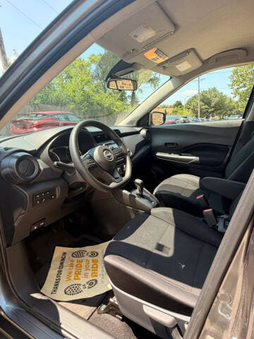 2023 Nissan Kicks S
