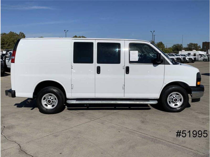 2023 GMC Savana 2500