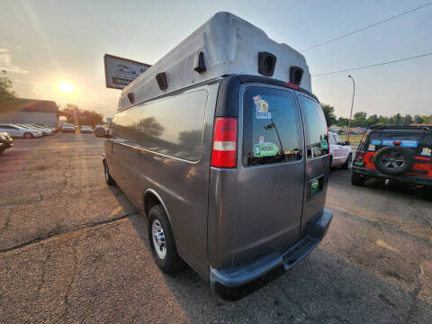 2017 GMC Savana 3500