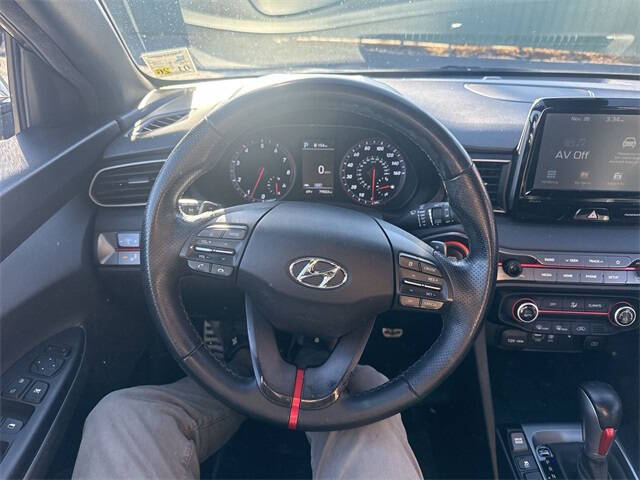 2020 Hyundai Veloster