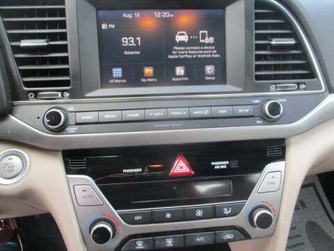 2017 Hyundai Elantra SE