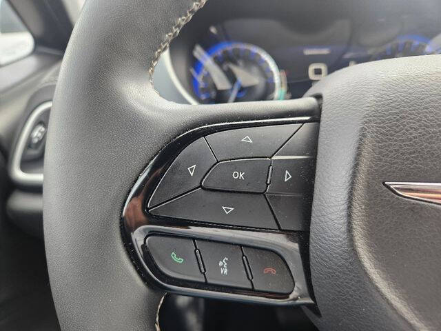 2024 Chrysler Pacifica Touring