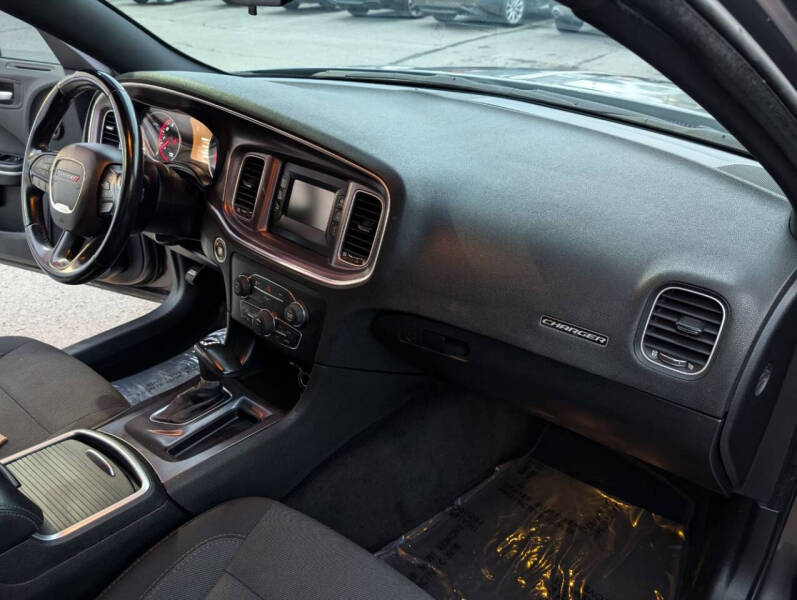 2015 Dodge Charger SE