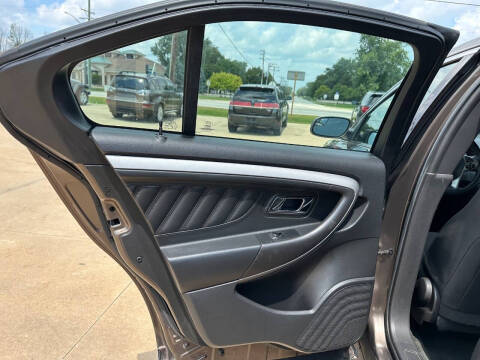 2016 Ford Taurus SEL