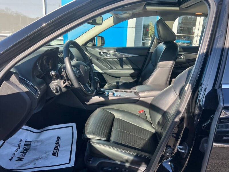 2017 Infiniti Q50 Red Sport 400