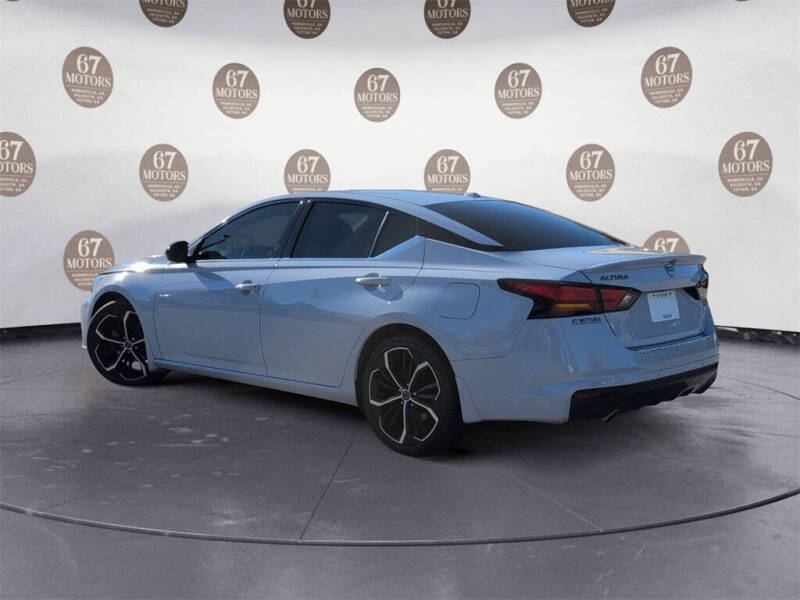 2023 Nissan Altima 2.5 SR