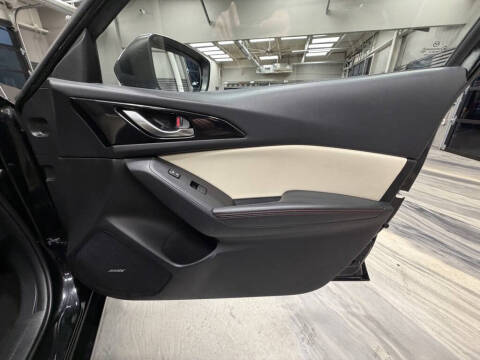 2015 Mazda MAZDA3 s Grand Touring