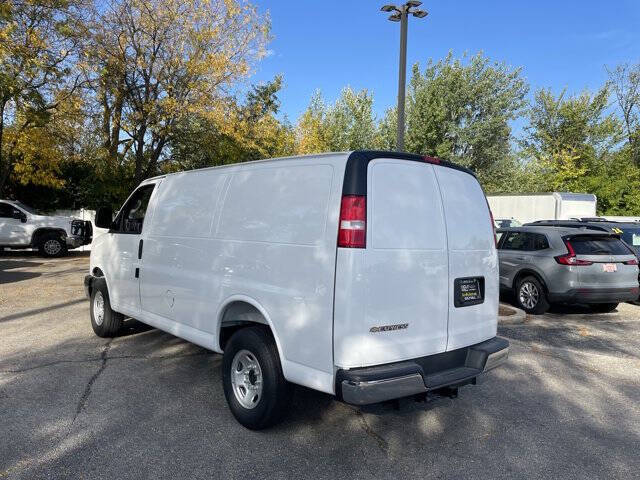2025 Chevrolet Express 3500