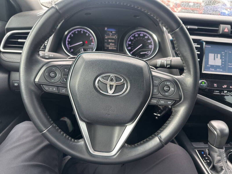 2018 Toyota Camry SE