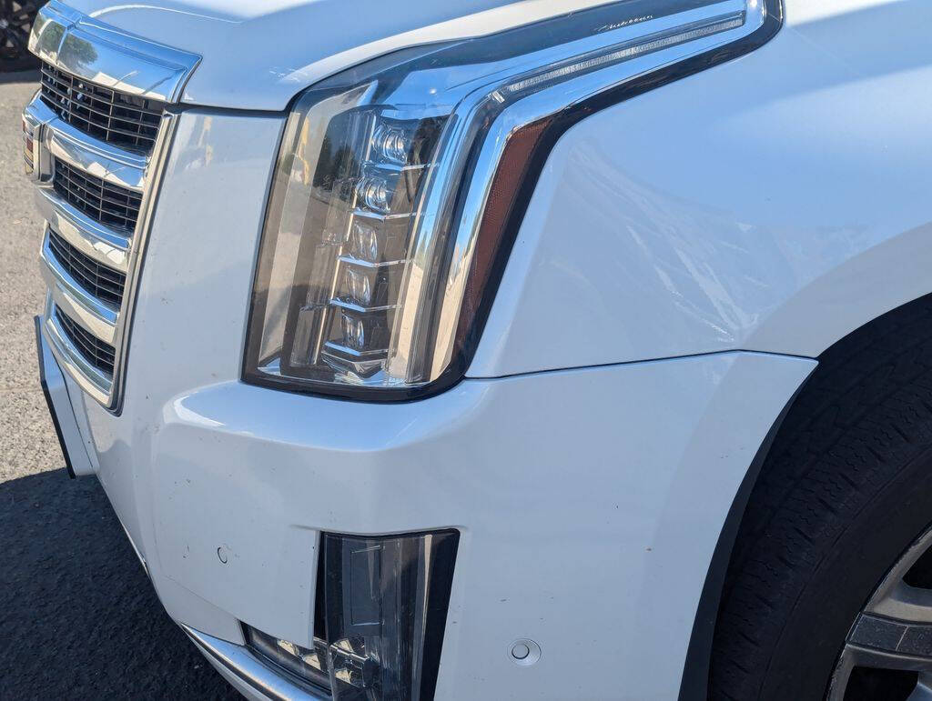 2020 Cadillac Escalade ESV for sale at Axio Auto Boise in Boise, ID