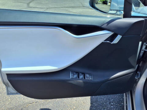 2017 Tesla Model S 75